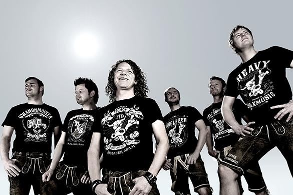 Wer hätt' des denkt? De Troglauer Buam blicken bereits auf ein Jahrzehnt Erfolg mit Heavy Volxmusik zurück. Troglauer Buam aktuell
