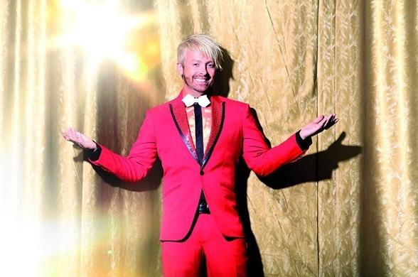 Die Aufzeichnungen für Ross Antonys erste eigene Sendung starten im Januar 2015. Ross Antony eigene Sendung