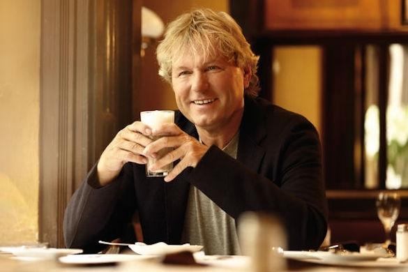 Heute Nachmittag sorgt Bernhard Brink bei „Schöne Bescherung 2014“ für stimmungsvolle Musik zum Feste. Schöne Bescherung 2014
