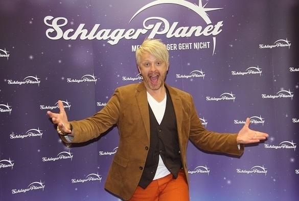 Ross Antony Hundin Aura Gehort Jetzt Zur Familie