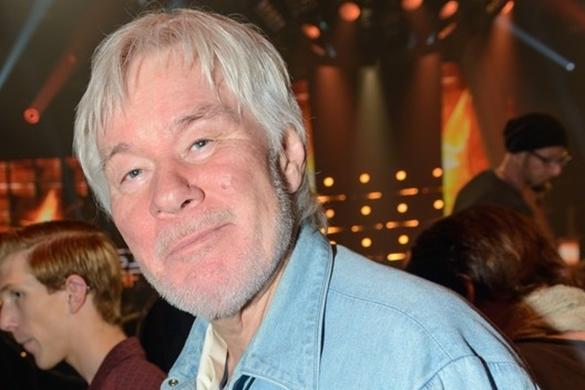 Nach der Verleihung des Nord Award vor wenigen Tagen erlitt Peter Petrel einen Schlaganfall. Peter Petrel Schlaganfall