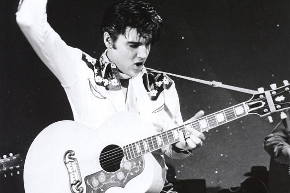 Elvis Presley wäre heute 82 Jahre alt geworden. Der Sänger ist mit seinen Songs noch immer vielen im Gedächtnis. Elvis Presley 82. Geburtstag
