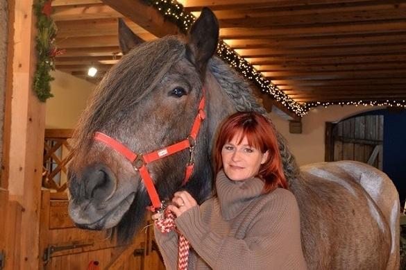 Andrea Berg hat nicht nur ein großes Herz für ihre Fans. Sie liebt Tiere über alles und setzt sich auch immer wieder für den guten tierischen Zweck ein. Andrea Berg Haustier