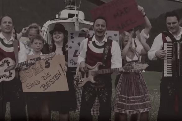 Auf dem Dorf ist eben doch was los! Zumindest, wenn die jungen Zillertaler dabei sind. JUZIs Video Premiere