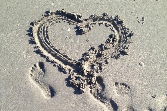 Der Valentinstag bietet eine gute Gelegenheit, um seinem Schatz die eigene Liebe zu zeigen und dem anderen eine Freude zu bereiten. Valentinstag Geschenke,
