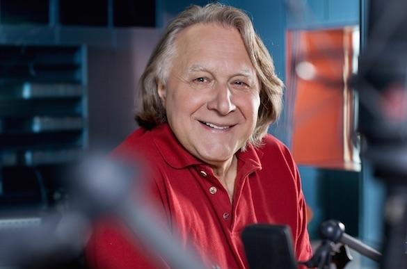 Als deutsche ESC-Stimme hat Peter Urban Kultcharakter. Peter Urban ESC Stimme