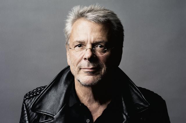 Reinhard Mey hat seinen Stil gefunden – am liebsten trägt der Künstler Lederjacke. Reinhard Mey Frisur Styling Haare