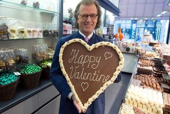 Blumen, Pralinen und Co. sind die beliebtesten Geschenke zum Valentinstag. André Rieu hat sich etwas ganz Besonderes einfallen lassen. Facebook Valentinstag
