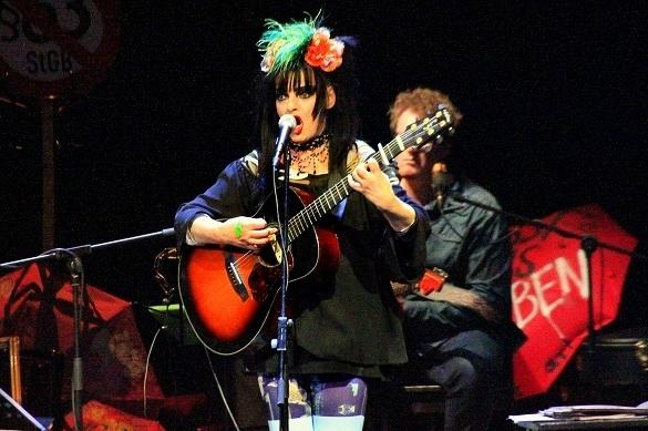 60 Jahre Nina Hagen: Klar, dass das in Berlin gebührend und schrill gefeiert wurde. Nina Hagen 60 Geburtstag