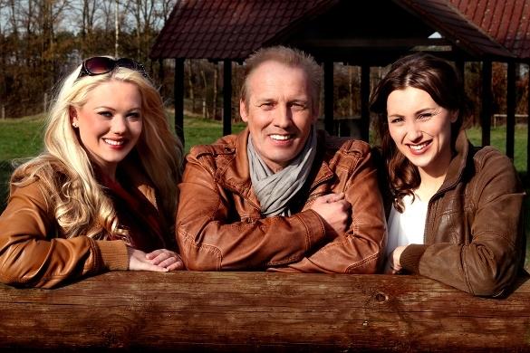 Innerhalb der Band gab es viele verschiedene Besetzungen. Zur Zeit sind Andreas, Carolin und Lena-Marie die Sänger von Wind. Wind Diskografie
