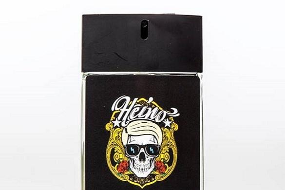 Betätigt man den Sprühknopf von Heinos Parfum, erklingt ein Evergreen des Sängers. Heino Enzian Parfum