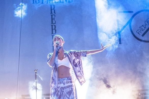 Frida Gold sind eine Band rund um Frontsängerin Alina Süggeler. Frida Gold aktuell