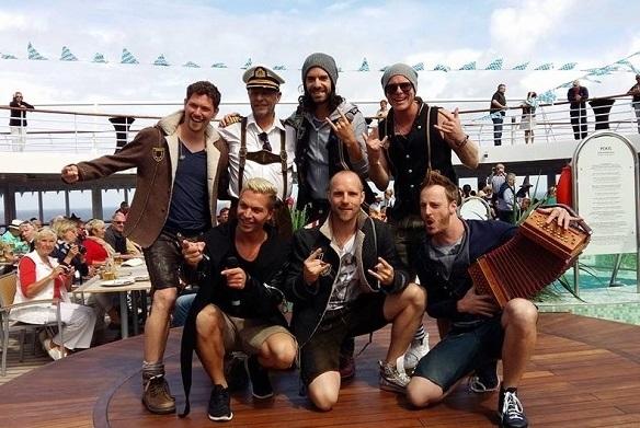 Ostern auf hoher See - die sechs Jungs von voXXclub verbrachten die letzten Tage auf der MS Artania. voXXclub Kreuzfahrt