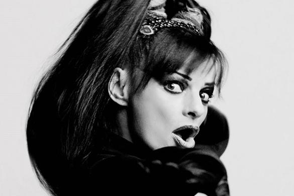 Die Aussagen der Bundesregierung von dem UN-Ausschuss in Genf bezeichnet Nina Hagen als offenkundige Lügen. Nina Hagen Kritik Bundesregierung