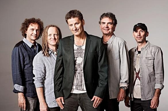 PUR landeten mit sechs ihrer Alben auf Platz eins der Charts. Mitte Mai erscheint ihre neue CD. PUR Songtexte Lyrics