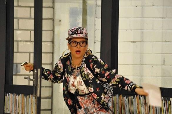 Ab dem 7. Mai wird Jeanette Biedermann in Stuttgart in der Rolle der Friseurin Rita zu sehen sein. Seit 2013 wirkt sie regelmäßig an Theaterproduktionen mit. Jeanette Biedermann Rita