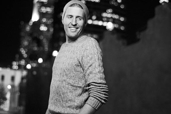 Maxi Arland lässt sich heute von Bettina Böttinger ausfragen. Heute erschien sein neues Album – ein interessantes Thema für die Sendung. Maxi Arland Kölner Treff