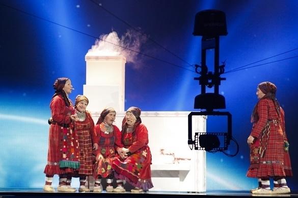 In fast 60 Jahren gab es beim ESC allerlei Schräges zu sehen. Auch diese Omas gehören zu den skurrilen Momenten beim Musikwettbewerb. ESC Russland Omas