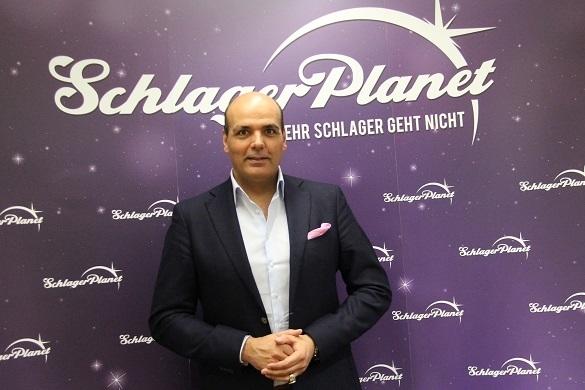 Schon in Kindheitstagen war der Glauben ein fester Bestandteil seines täglichen Lebens. Kirchentag Jay Alexander