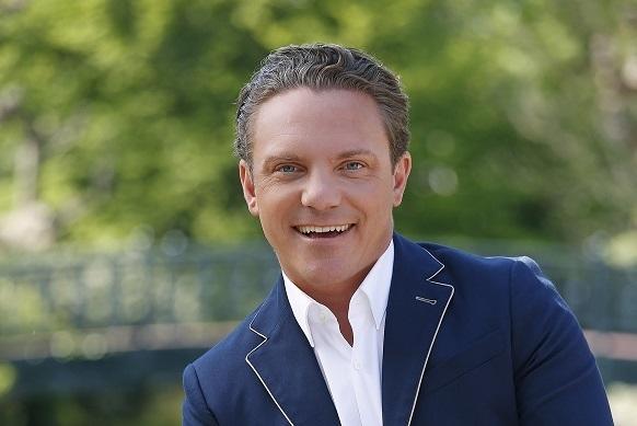 Stefan Mross lädt wieder zu Immer wieder sonntags ein. Morgen hat er wieder interessante Gäste im Studio. Stefan Mross Immer wieder sonntags dritte Folge