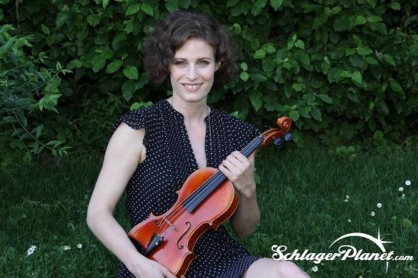 Michaela Danner will mit Hilfe von Crowdfunding ihren Traum verwirklichen. Michaela Danner musicstarter
