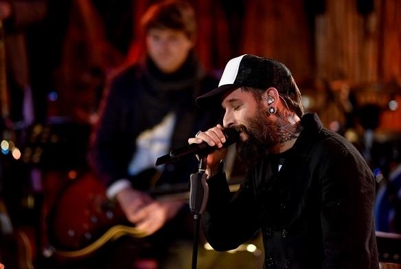 Es war Hartmut Englers Abend gestern bei Sing meinen Song. Der Erfolgssänger zeigte sich gerührt von den Performances seiner Kollegen. Sing meinen Song PUR