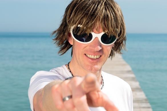 Mickie Krause nimmt kein Blatt vor den Mund und mag auch die derben Späße. Mickie Krause Facebook