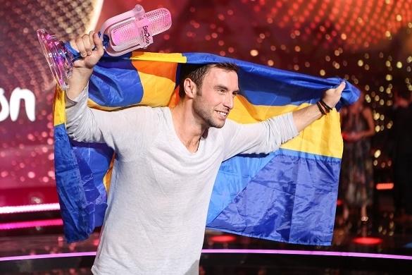 Måns Zelmerlöw holte mit seinem Song Heroes den ESC nach Schweden. Den zweiten Rang erreichte Russland. ESC 2015 Måns Zelmerlöw