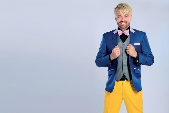 Im TV-Format Riverboat ist heute Abend der Schlagersänger Ross Antony zu Gast und wird für viel gute Laune sorgen. TV Tipp Riverboat Ross Antony