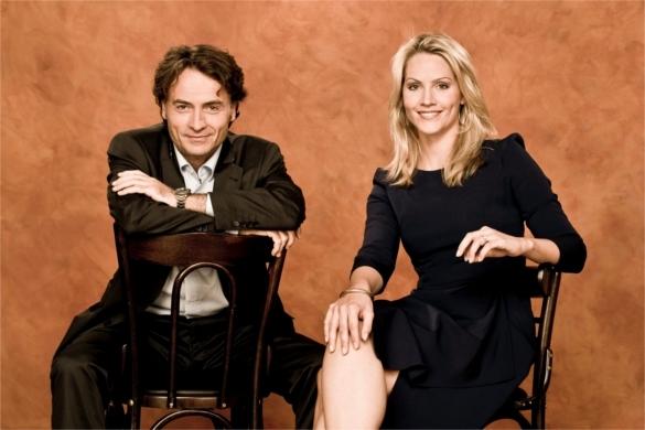 Seit 1989 moderiert Giovanni di Lorenzo die Talkshow 3 nach 9. Seit einigen Jahren ist auch Judith Rakers an seiner Seite. Judith Rakers Giovanni di Lorenzo