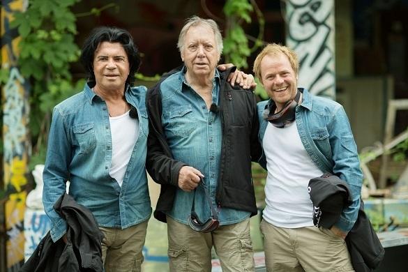 Ich bin ein Star – lasst mich wieder rein! strahlt RTL vom 31. Juli bis 8. August 2015 aus. Es ist das neue TV-Sommer-Camp des Senders. Ich bin ein Star – lasst mich wieder rein!
