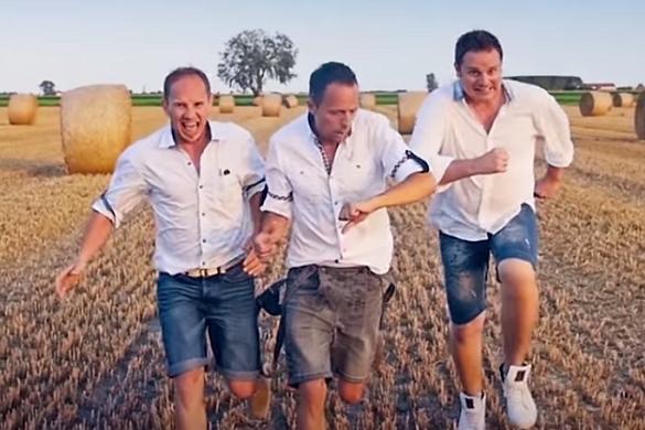 Die Jungen Zillertaler versuchen alles, um an ihre Traumfrau ranzukommen. Die Jungen Zillertaler 100 Mal verrückter
