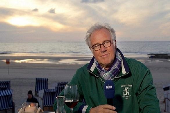 Die Norderney ist die perfekte Kulisse, um sein Nordsee-Wissen ein wenig auf Vordermann zu bringen. Was sind wohl die bekanntesten Seemannslieder? Das große Wunschkonzert Norderney NDR