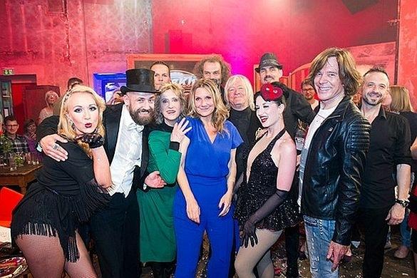 Jürgen Drews und Co. müssen beweisen, dass sie ein geschicktes Händchen für Spiele haben. „Kims Klub“ Kim Fisher