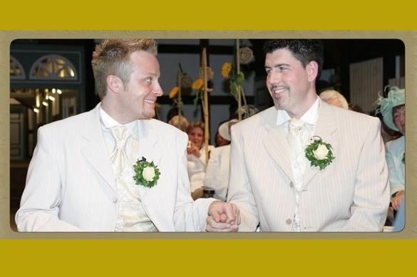 Ross Antony und Paul Reeves heirateten im September 2006. Ross Antony Paul Reeves