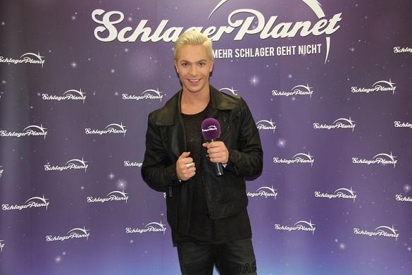 Julian ist für die Unterstützung seiner Fans sehr dankbar. Daher möchte er etwas zurückgeben. Julian David Meet & Greet