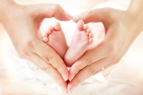 Lias heißt der Sohn von Sängerin Liane und ihrem Mann Daniel. Seit Mitte September ist ihr Kleiner auf der Welt. Liane Daniel Lias