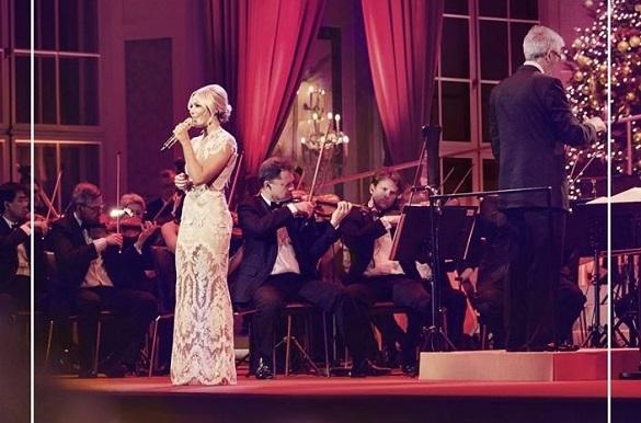 Gemeinsam mit dem Royal Philharmonic Orchestra hat sich Helene Fischer einen Wunsch erfüllt. Helene Fischer Weihnachtsalbum