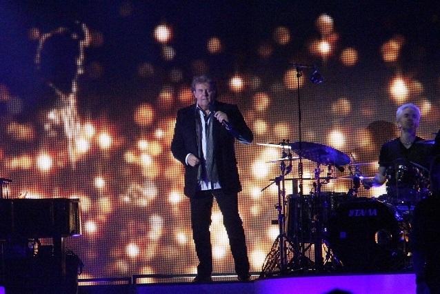Howard Carpendale brachte in seinem Programm viel unter, unter anderem auch eine Hommage an Udo Jürgens. Howard Carpendale Live