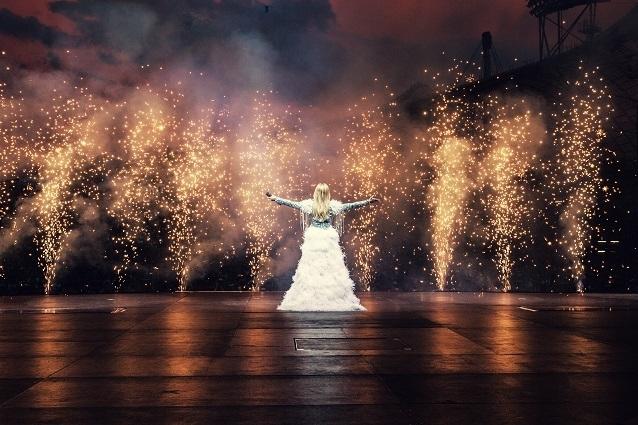 Wo immer die Sängerin auftaucht, ist das Interesse nach ihr riesengroß. Helene Fischer 2015