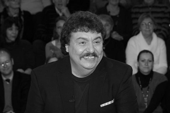 Überraschend ist Entertainer Achim Mentzel im Alter von 69 Jahren verstorben. Achim Mentzel Tod