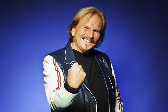 Für Frank Zander ist lange noch nicht Schluss: Im November 2015 veröffentlichte er sein aktuellstes Album Immer noch der Alte. Geburtstag Frank Zander 75