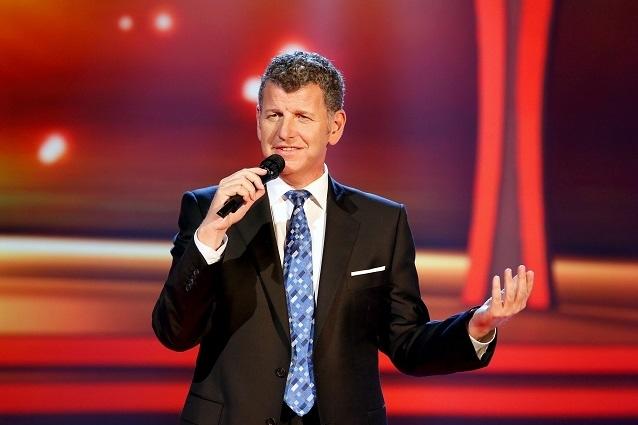 In diesem Jahr gibt Schlagersänger Semino Rossi das legendäre Mitternachtskonzert beim Dresdner SemperOpernball. Semino Rossi SemperOpernball