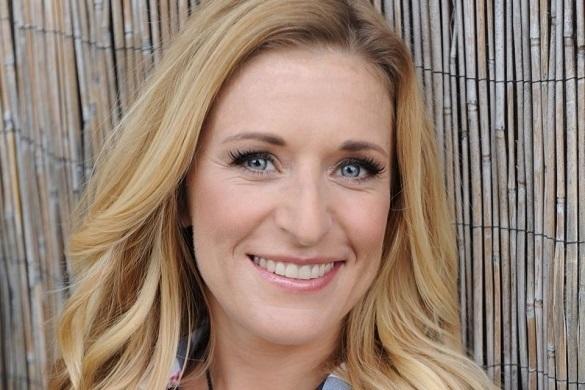 Stefanie Hertel gehört zu den ganz Großen, doch auch sie fing mal klein an. SchlagerPlanet hat für Euch die Kinderfotos der Stars und zeigt Euch den Weg der Promis an die Spitze. Stefanie Hertel Kinderstar