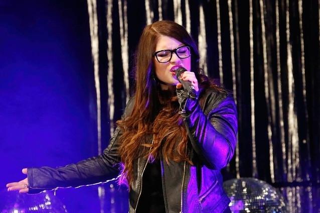 Das erste Album von Jana Meyerdierks ist derzeit in Arbeit. Jana Meyerdierks