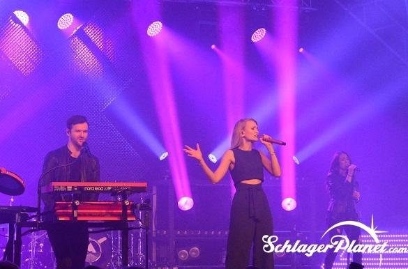 In der Tonhalle feierten gestern rund 2.000 Fans das Duo Glasperlenspiel. Glasperlenspiel Konzert München
