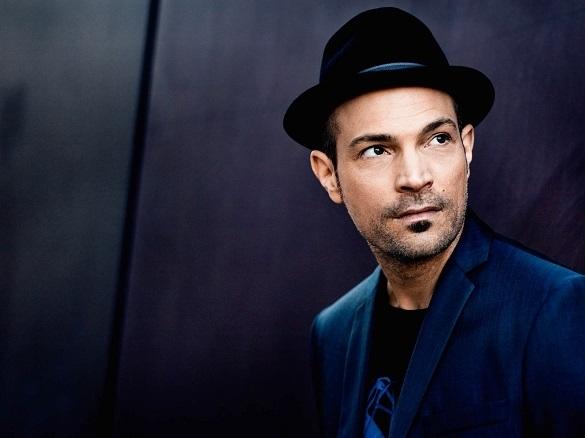Roger Cicero hat nicht nur eine trauernde Familie hinterlassen. Auch viele Kollegen auf der Musikbranche brachten auf Facebook ihre Trauer zur Geltung. Stars Roger Cicero Trauer Tod