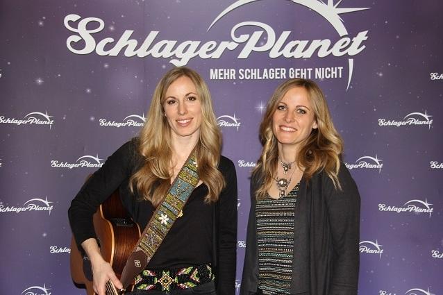 KLIMA machen bereits seit ihrer Kindheit gemeinsam Musik. Nun erschien ihre neue CD „Irgendwann ist jetzt“. KLIMA Vera Sarah