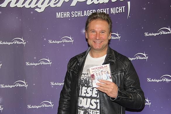 Das Nockalm Quintett ist dieses Jahr in abgespeckter und reiner Quintett-Form unterwegs. Gottfried Würcher stattete der SchlagerPlanet Redaktion einen Besuch ab. Nockalm Quintett Interview