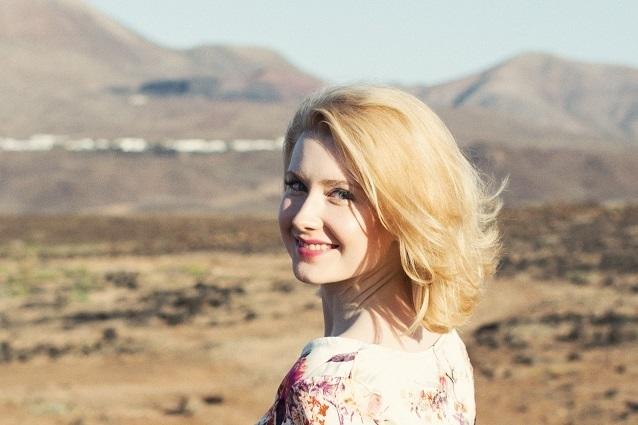 Sarah Jane Scott kam der Liebe wegen nach Deutschland. Der Glückliche ist kein geringerer als Cecil Remmler, der Sohn des ehemaligen Trio-Frontmanns Stephan Remmler. Sarah Jane Scott Schlager